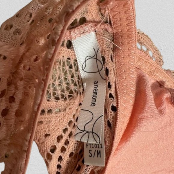 Coral All Lace Bralette - Picture 5 of 11